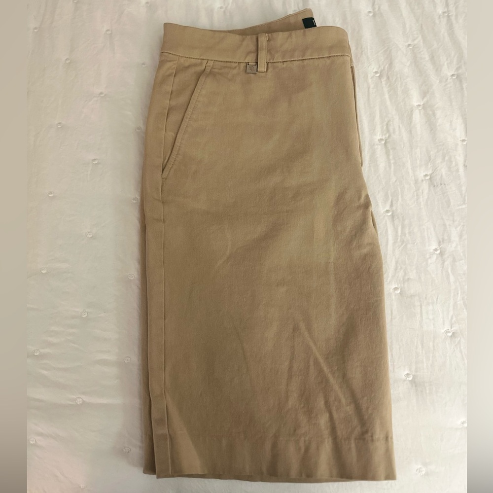Lauren Ralph Lauren Women Casual Shorts (Khaki) Size 12 - Picture 3 of 4